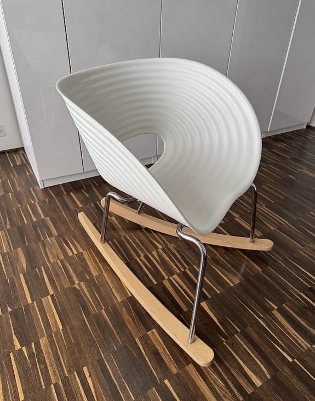 Schaukelstuhl Vitra